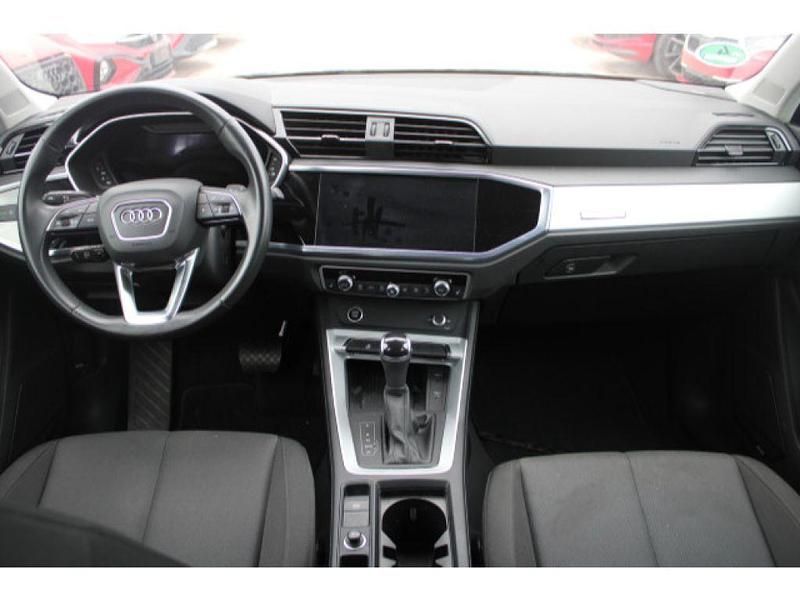 Gebraucht Audi Q3 Advanced 150 PS (110 kW) 2022 Mythosschwarz metallic (metallic) SUV