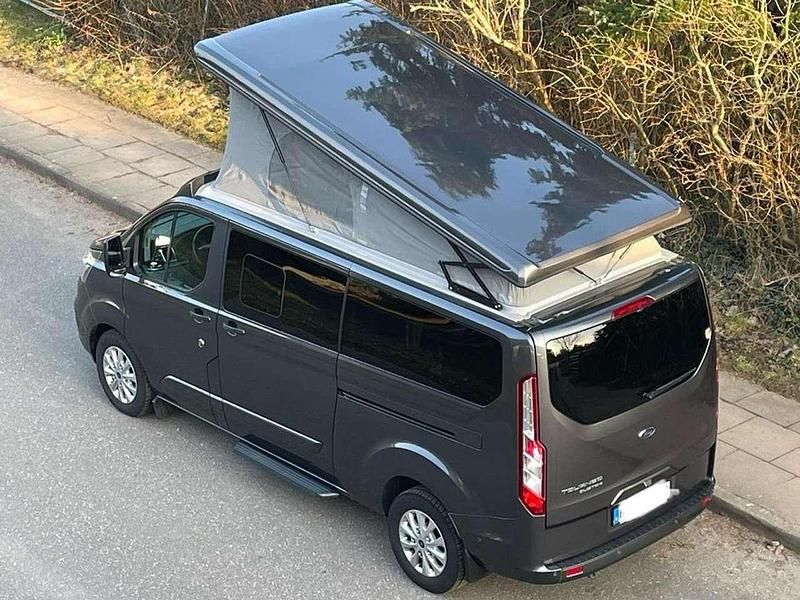 Gebraucht Ford Tourneo Titanium 131 PS (96 kW) 2020 Grau Van / Kleinbus