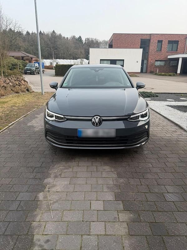 Gebraucht VW Golf VIII Style 150 PS (110 kW) 2021 Grau Kleinwagen