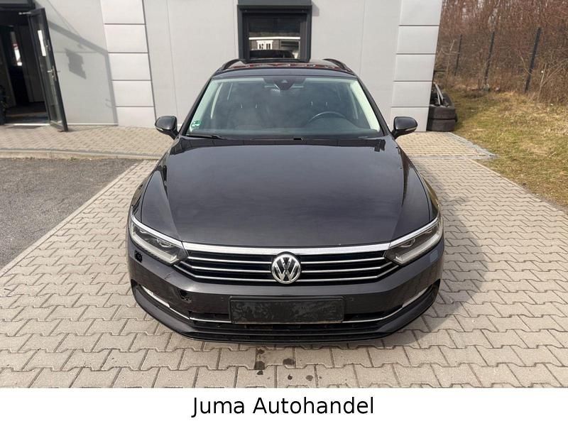 Gebraucht VW Passat 150 PS (110 kW) 2019 Grau Kombi
