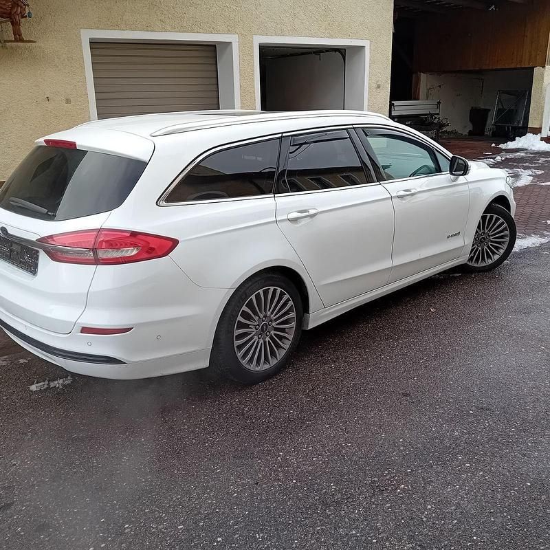 Gebraucht Ford Mondeo 188 PS (138 kW) 2019 Weiß Kombi