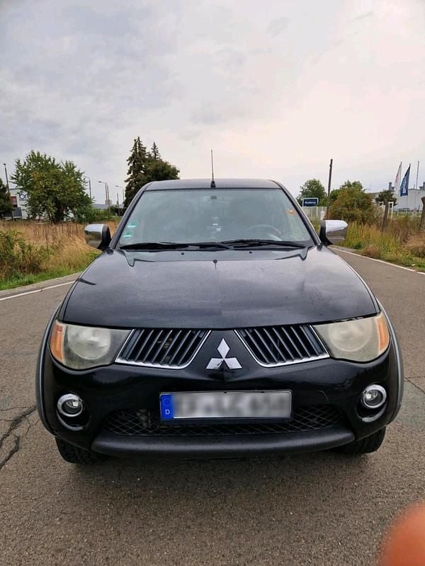 Schwarz Gebraucht 2008 Mitsubishi L200 Abholung | 6.999 € - Bild 1/4