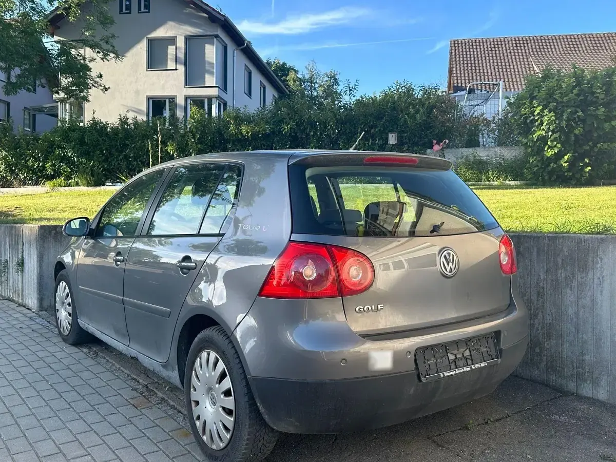 Gebraucht VW Golf V Edition 89 PS (65 kW) 2007 Grau Limousine