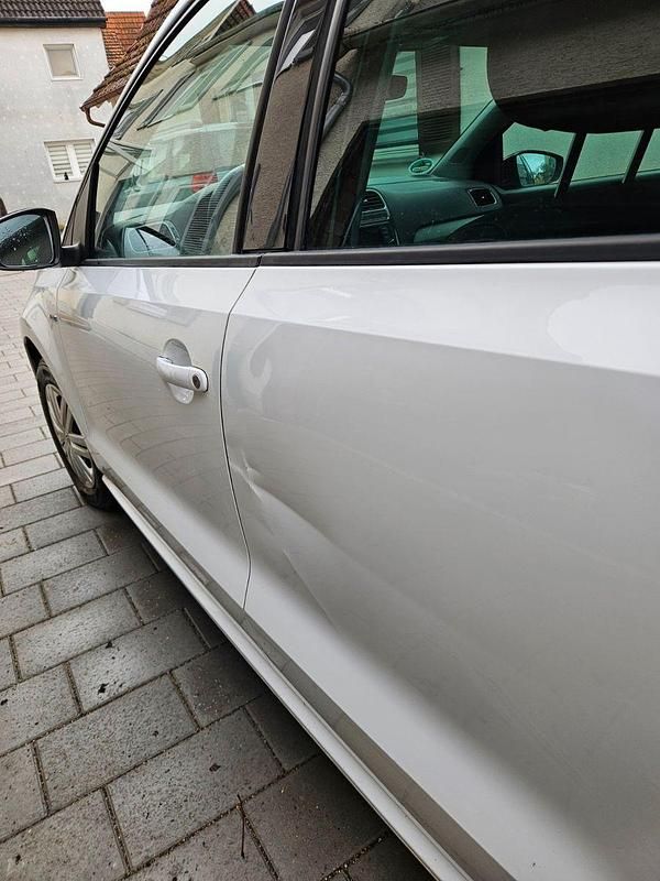 Gebraucht VW Polo Comfortline 90 PS (66 kW) 2015 Weiß Kleinwagen