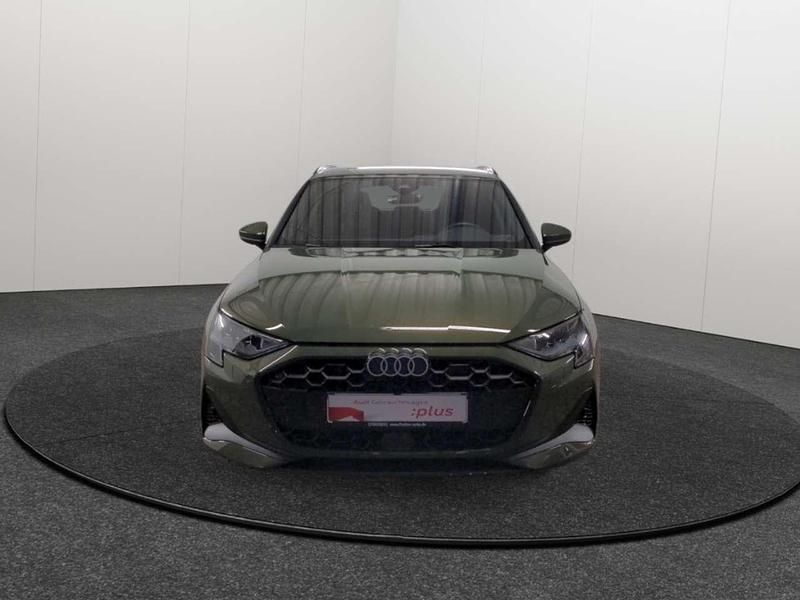 Gebraucht Audi A3 Ambiente 150 PS (110 kW) 2024 Gruen Limousine