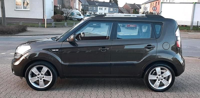 Gebraucht Kia Soul 127 PS (93 kW) 2011 Grau SUV