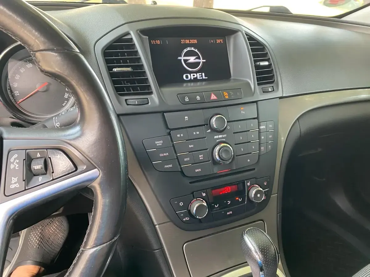 Gebraucht Opel Insignia 163 PS (119 kW) 2011 Grau Kombi
