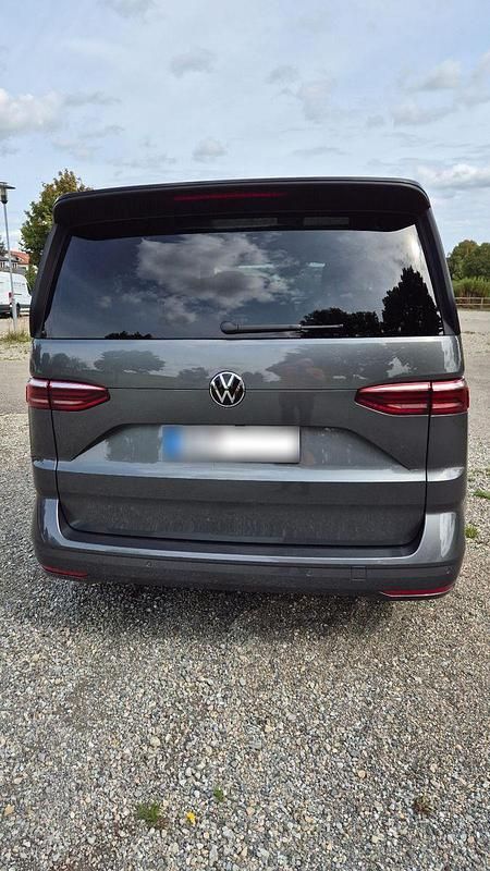 Second-hand VW Multivan Edition 150 CP (110 kW) 2025 Gri Monovolum