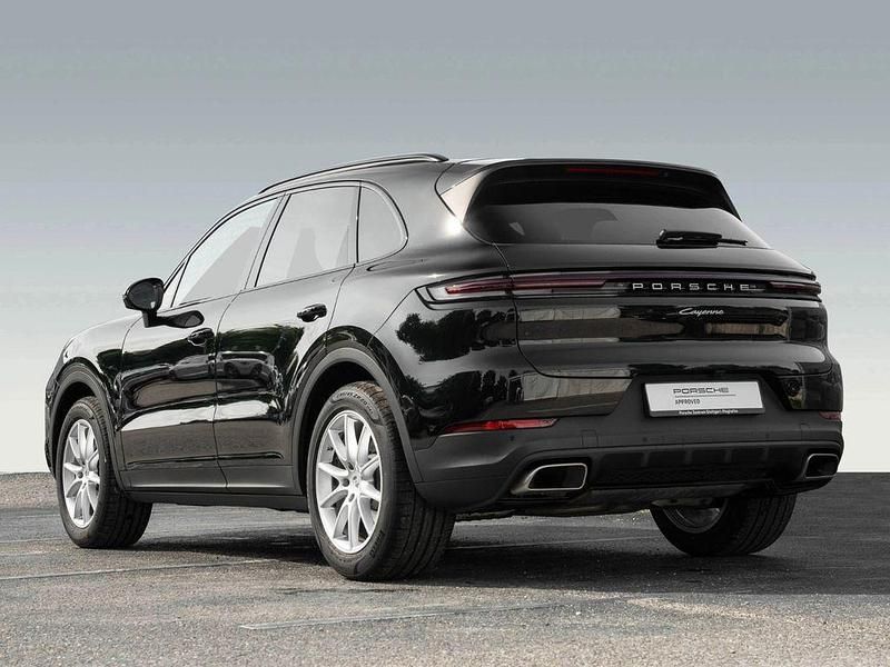 Gebraucht Porsche Cayenne 470 PS (345 kW) 2025 Schwarz SUV