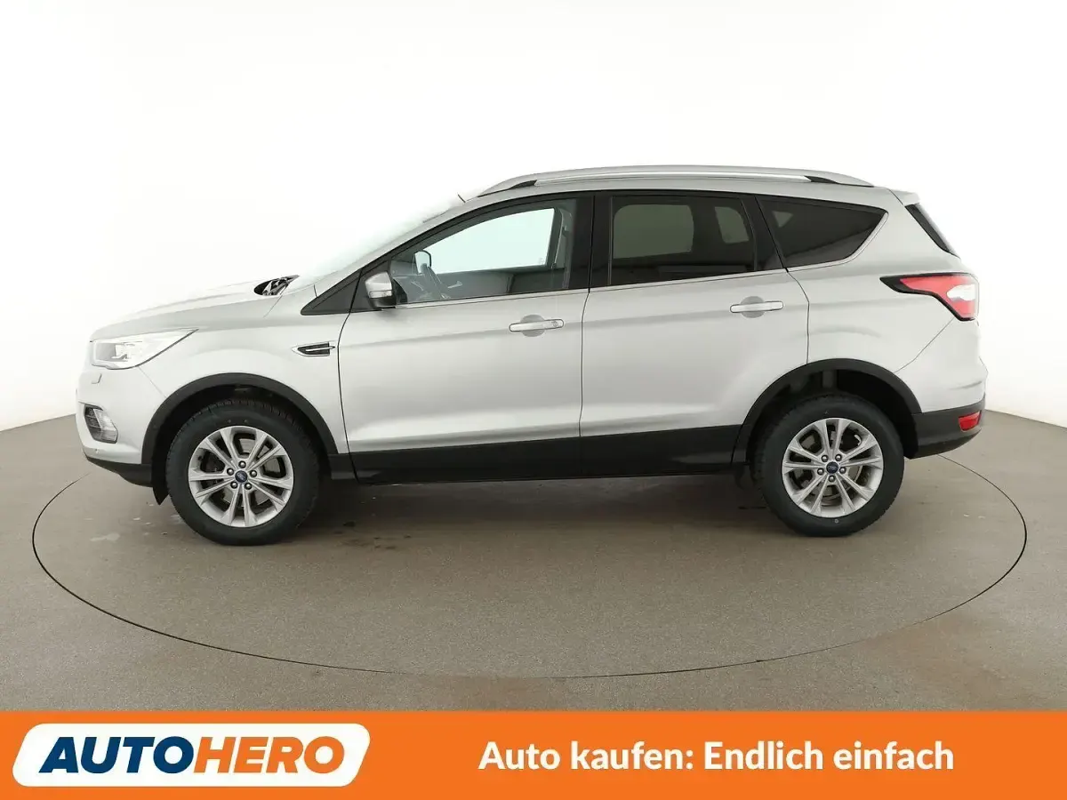 Gebraucht Ford Kuga Titanium 175 PS (128 kW) 2019 Grau SUV