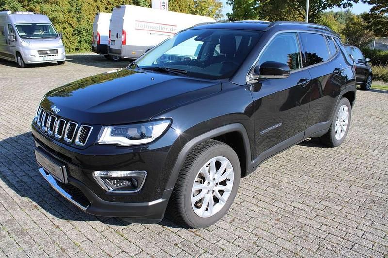 Carbon black metallic Gebraucht 2021 Jeep Compass Limited SUV | 21.470 € (Guter Preis) - Bild 1/4