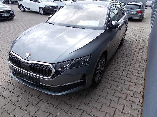 Gebraucht 2025 Skoda Octavia Exclusive Kombi | 37.900 € (Teuer) - Bild 1/4
