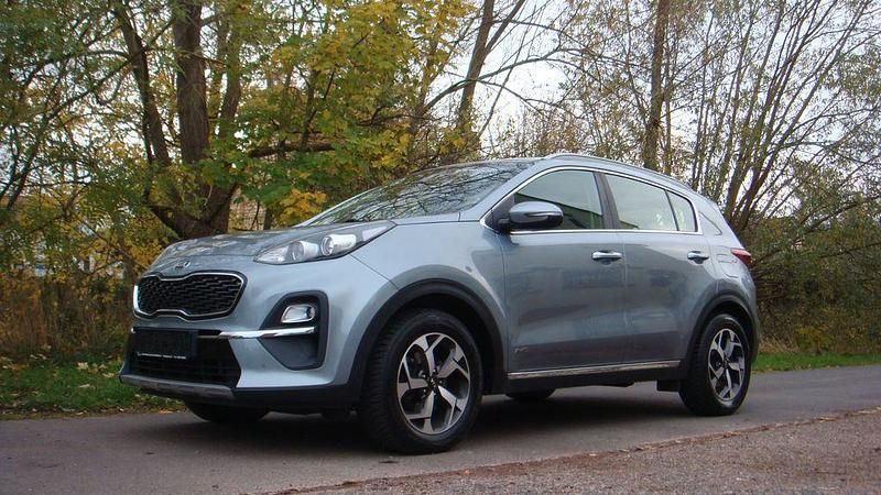 Grau Gebraucht 2021 Kia Sportage Vision SUV | 18.290 € (Superpreis) - Bild 1/4