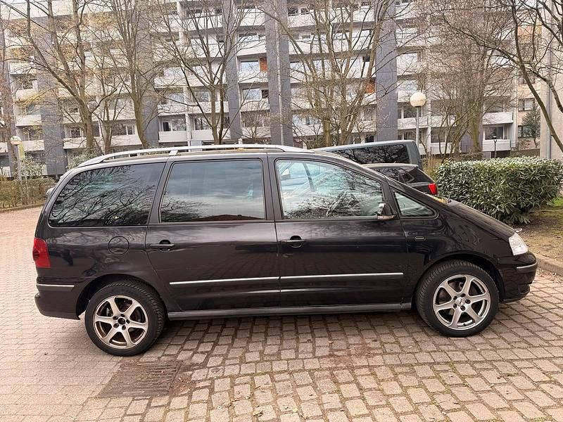Gebraucht VW Sharan 140 PS (102 kW) 2009 Schwarz Van / Kleinbus