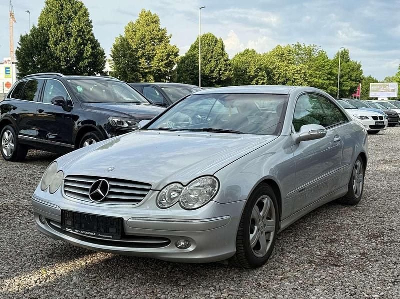 Brillantsilber metalliclack Gebraucht 2002 Mercedes CLK200 Coupé | 1.200 € - Bild 1/4