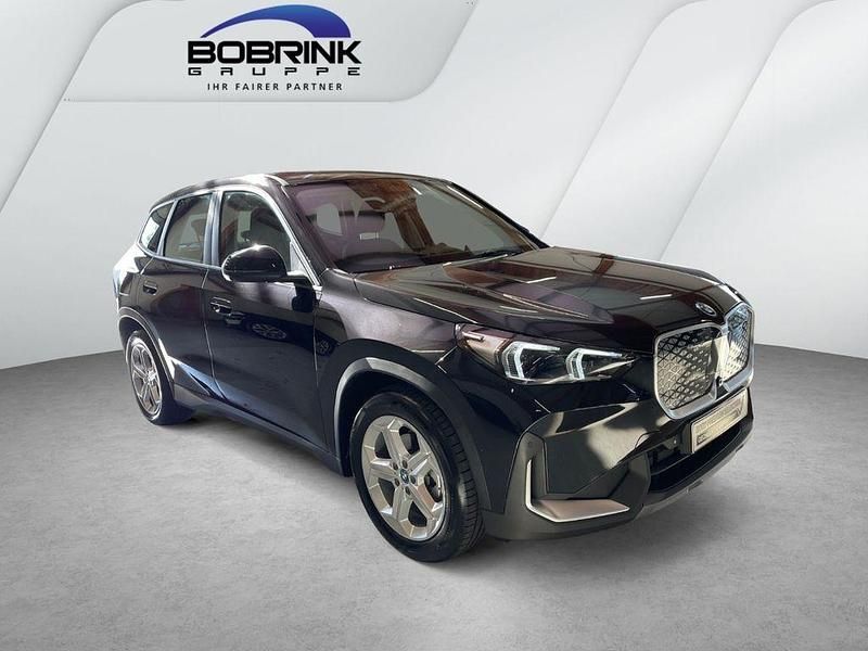 Gebraucht BMW iX1 150 kW (204 PS) 2024 Schwarz SUV