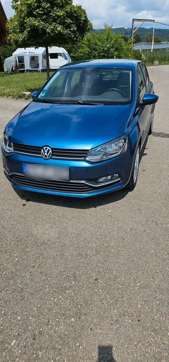 Gebraucht VW Polo Comfortline 90 PS (66 kW) 2014 Blau Limousine