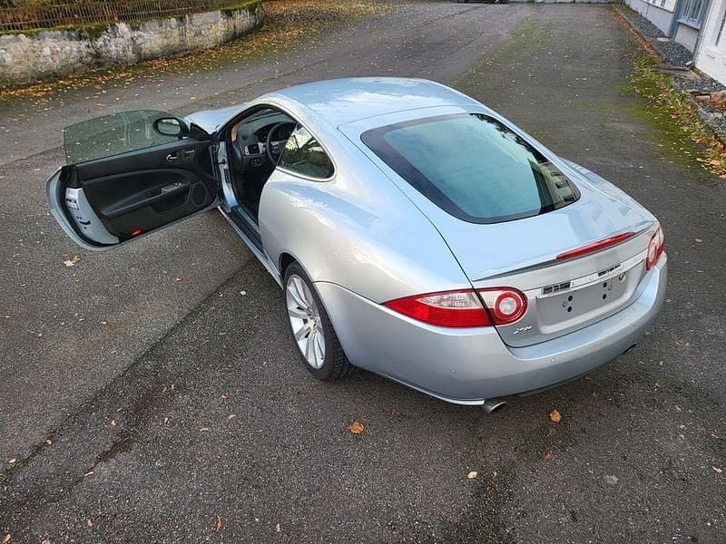 Gebraucht Jaguar XK 298 PS (219 kW) 2008 Silber Coupé
