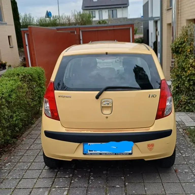 Gebraucht Hyundai i10 69 PS (50 kW) 2010 Gelb Kleinwagen