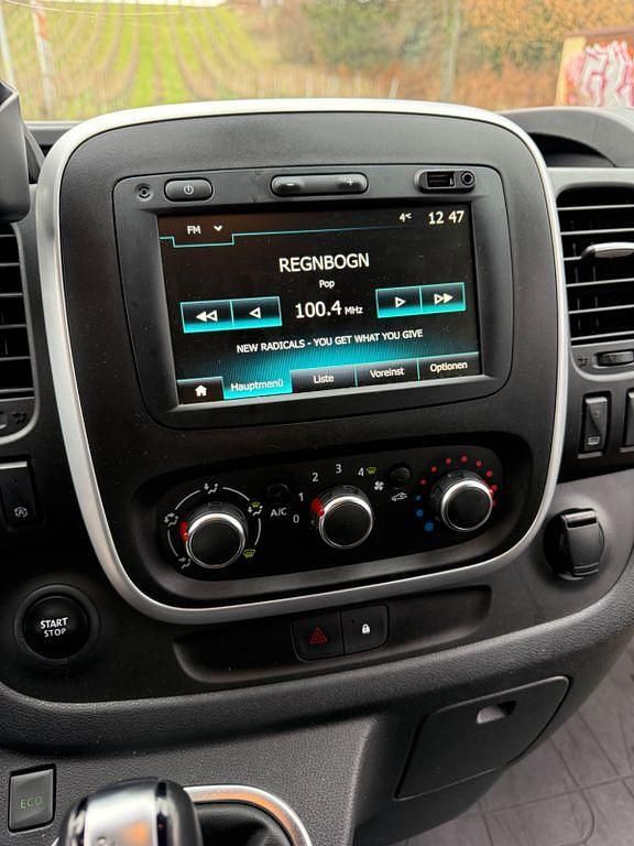 Gebraucht Nissan NV300 Premium Edition 170 PS (125 kW) 2020 Schwarz Van