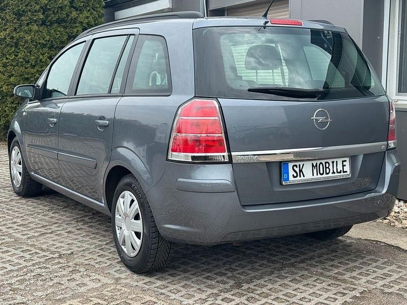 Usata Opel Zafira Edition 140 CV (102 kW) 2006 Grigio Monovolume