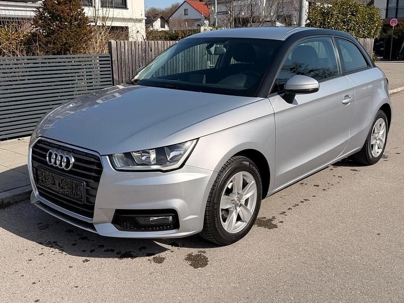 Second-hand Audi A1 Design 82 CP (60 kW) 2016 Argintiu Hatchback