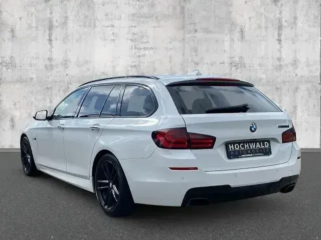 Gebraucht BMW 550 Performance 381 PS (280 kW) 2013 Weiß Limousine