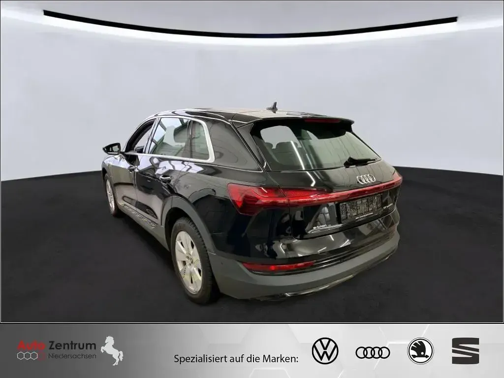 Gebraucht Audi e-tron Sport 300 kW (408 PS) 2023 Schwarz SUV
