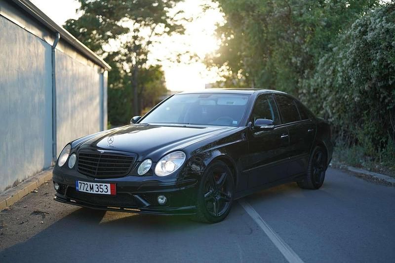 Gebraucht 2007 Mercedes E500 Avantgarde Limousine | 15.500 € (Teuer) - Bild 1/4