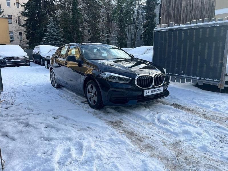 Schwarz Gebraucht 2021 BMW 116 Advantage Kleinwagen | 15.100 € (Guter Preis) - Bild 1/4