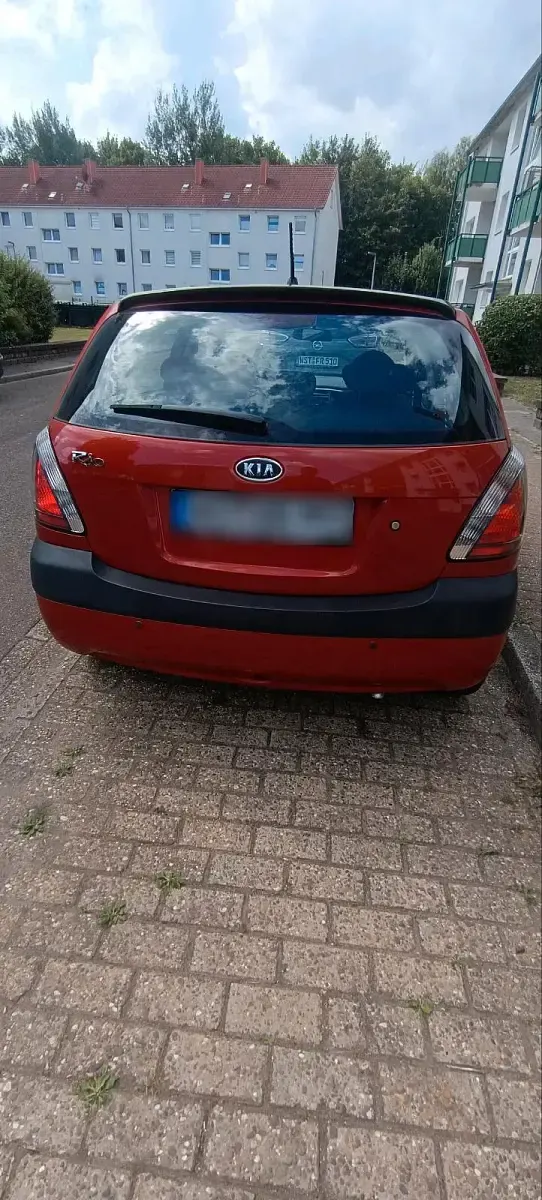 Gebraucht Kia Rio 97 PS (71 kW) 2006 Rot Limousine