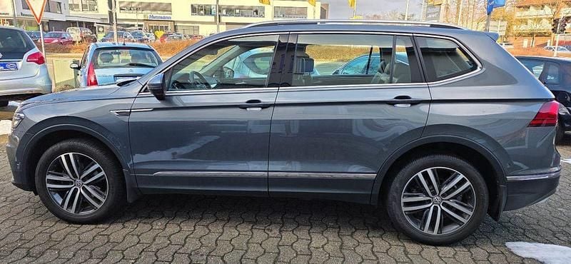 Gebraucht VW Tiguan Allspace 150 PS (110 kW) 2021 Grau SUV