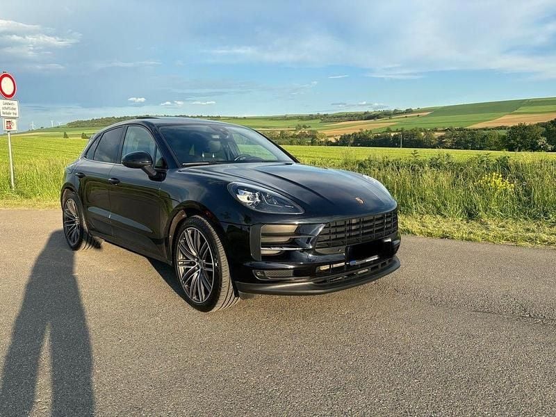 Gebraucht Porsche Macan 245 PS (180 kW) 2019 Schwarz SUV