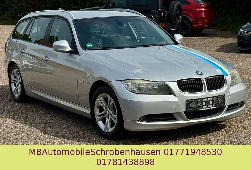 Silber Gebraucht 2010 BMW 318 Comfort Edition Kombi | 2.999 € (Guter Preis) - Bild 1/3