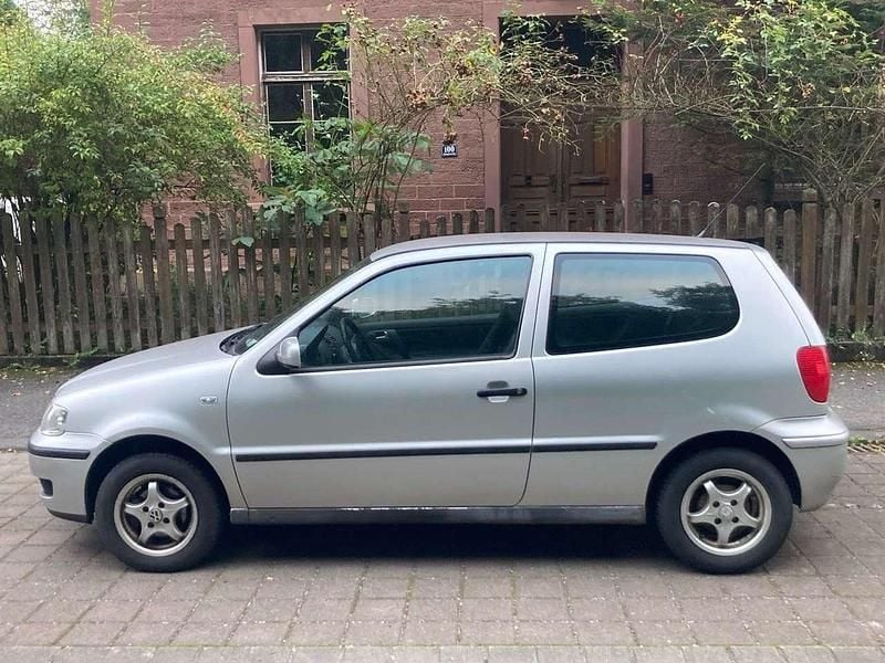 Silber Gebraucht 2001 VW Polo Coupé | 800 € (Guter Preis) - Bild 1/4