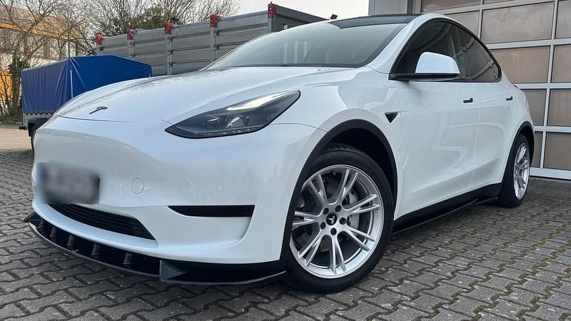 Gebraucht Tesla Model Y 219 kW (299 PS) 2023 Weiß SUV