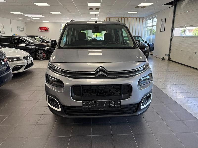 Gebraucht Citroën Berlingo Feel 131 PS (96 kW) 2022 Grau Van / Kleinbus