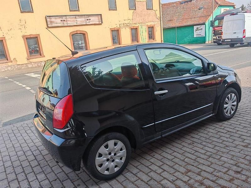 Gebraucht Citroën C2 Advance 60 PS (44 kW) 2005 Schwarz Kleinwagen