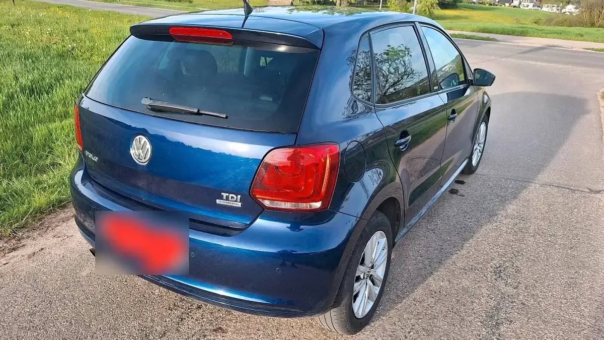 Second-hand VW Polo 90 CP (66 kW) 2012 Albastru Hatchback
