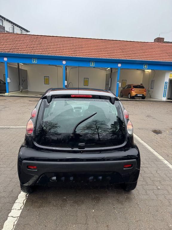 Gebraucht Citroën C1 Advance 70 PS (51 kW) 2008 Schwarz Kleinwagen