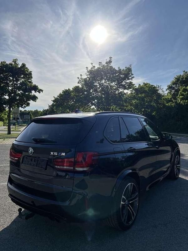 Schwarz Gebraucht 2017 BMW X5 M SUV | 44.600 € (Teuer) - Bild 1/4
