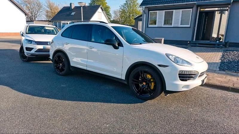 Gebraucht Porsche Cayenne 245 PS (180 kW) 2012 Weiß SUV