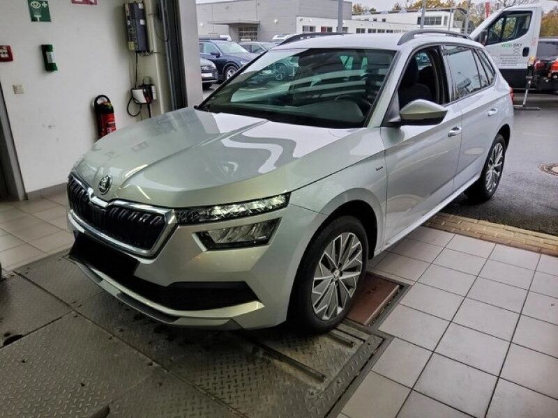 Silber Gebraucht 2021 Skoda Kamiq Clever SUV | 21.049 € (Fairer Preis) - Bild 1/3
