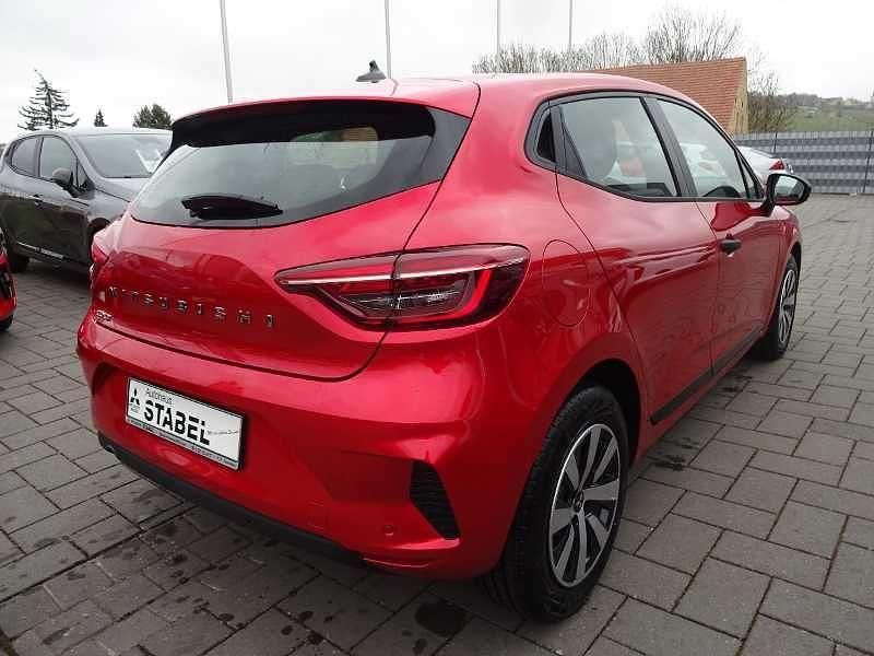 Neu Mitsubishi Colt Basis 67 PS (49 kW) 2025 Rot Kleinwagen