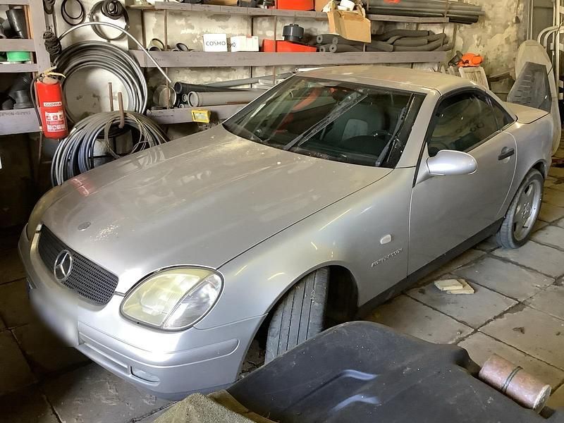 Grau Gebraucht 1998 Mercedes SLK230 Cabrio | 3.490 € (Superpreis) - Bild 1/4