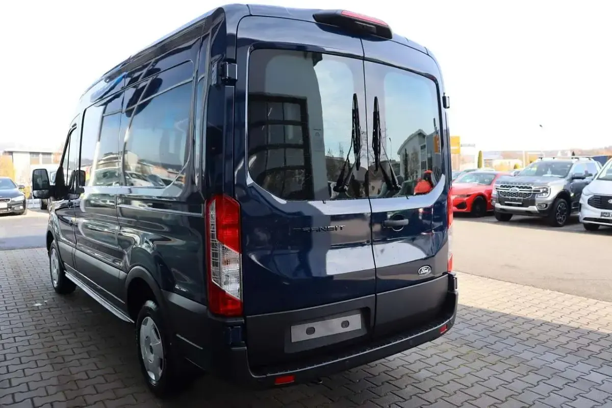Neu Ford Transit Trend 131 PS (96 kW) 2025 Blazerblue Van / Kleinbus