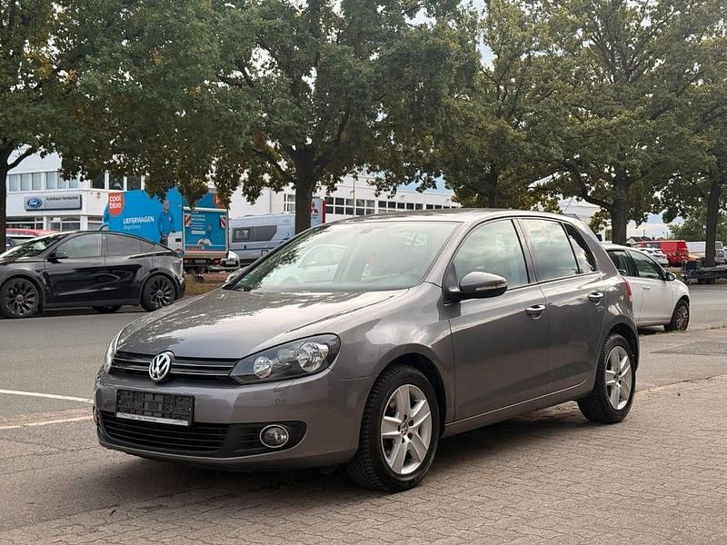 Grau Gebraucht 2010 VW Golf VI Limousine | 4.990 € (Fairer Preis) - Bild 1/4