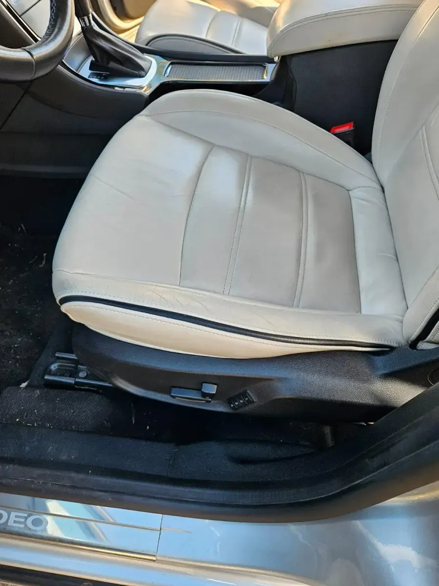 Używany Ford Mondeo Titanium 200 KM (147 kW) 2014 Srebrny Sedan/Limuzyna