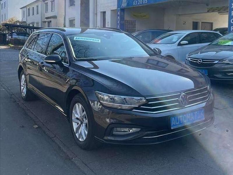 Gebraucht VW Passat Business 150 PS (110 kW) 2021 Mangangrau metallic Kombi