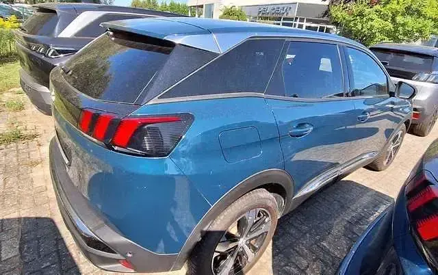 Gebraucht Peugeot 3008 Allure 131 PS (96 kW) 2023 Lackierung blau celebes metall SUV
